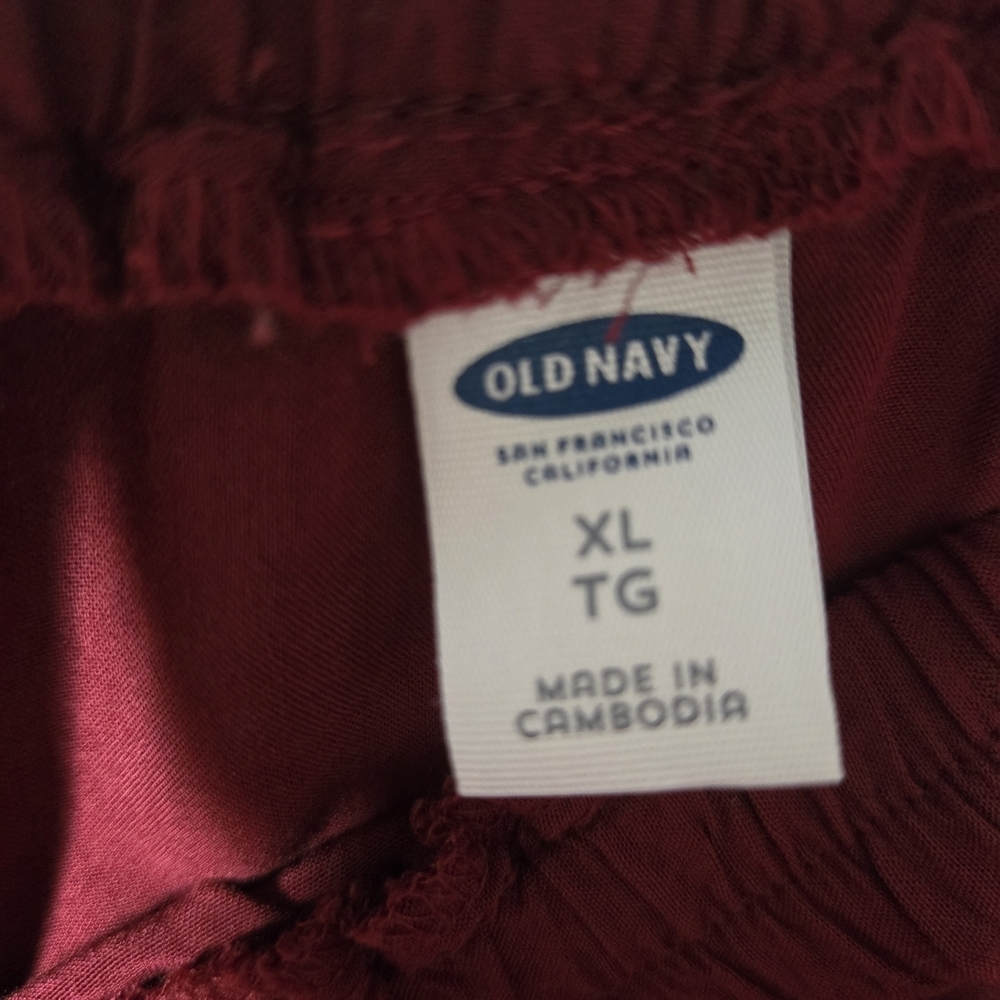 Old Navy Burgundy Blouse - Picture 3 of 4